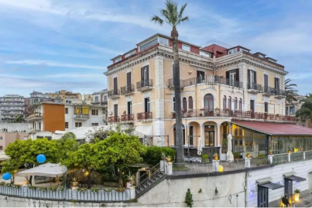 The Attic 'Panorama' Apartment Naples