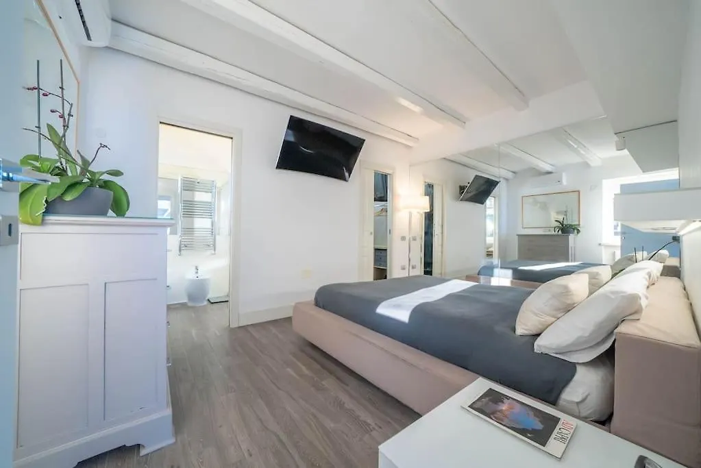 The Attic 'Panorama' Apartment Naples